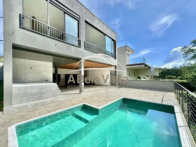 Casa com 560m² 5 quartos e 6 banheiros, à venda, no bairro Jardim do Golf I em Jandira