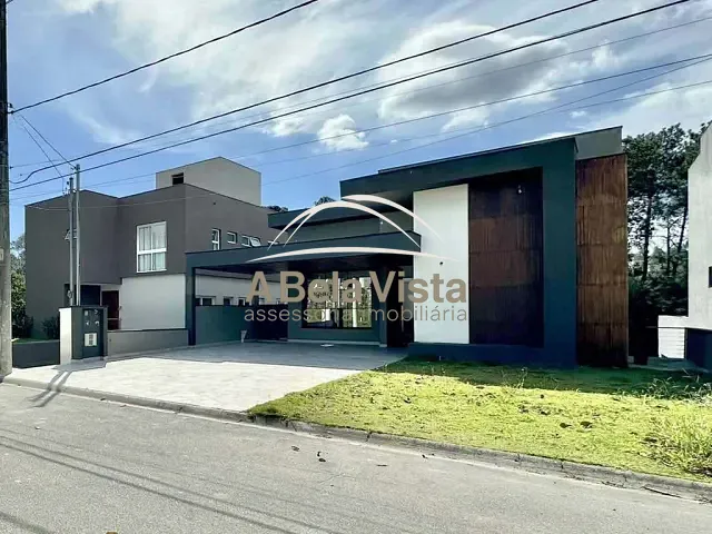 Casa com 560m² 5 quartos e 6 banheiros, à venda, no bairro Jardim do Golf I em Jandira