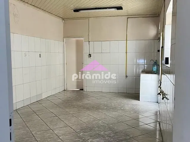 Ponto com 200m², à venda, no bairro Avareí em Jacareí