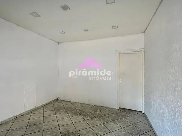 Ponto com 200m², à venda, no bairro Avareí em Jacareí