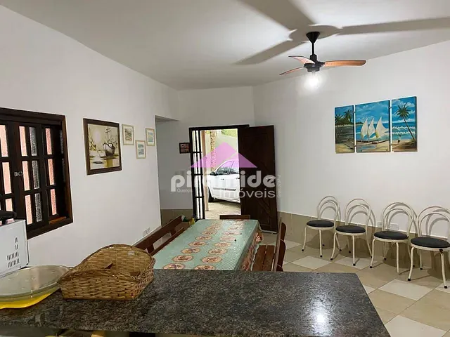 Casa com 392m² 3 quartos e 2 banheiros, à venda, no bairro Massaguaçu em Caraguatatuba