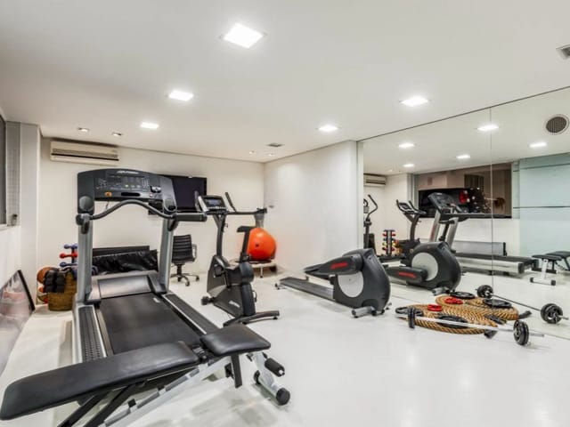 Casa com 904m² 4 quartos e 5 banheiros, à venda, no bairro Cidade Jardim em São Paulo
