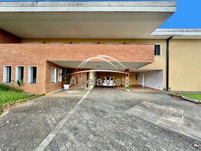 Casa com 1200m² 5 quartos e 6 banheiros, à venda, no bairro Nova Higienópolis em Jandira