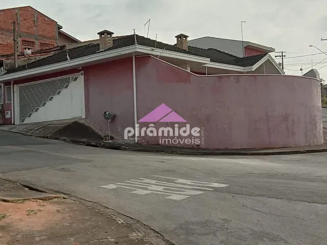 Casa com 270m² 4 quartos e 3 banheiros, à venda, no bairro Vila das Flores em São José dos Campos