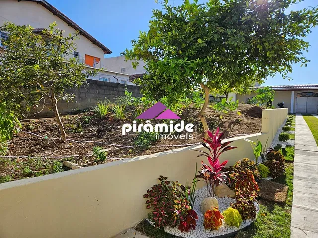 Casa com 500m² 3 quartos e 1 banheiro, à venda, no bairro Parque Nova Esperança em São José dos Campos