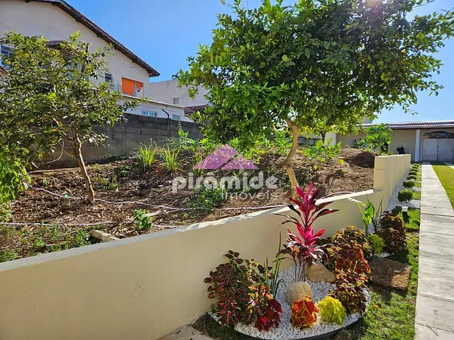 Casa com 500m² 3 quartos e 1 banheiro, à venda, no bairro Parque Nova Esperança em São José dos Campos