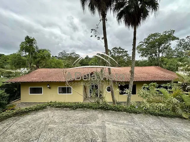 Casa com 2907m² 5 quartos e 8 banheiros, à venda, no bairro Chácaras do Refúgio-Granja Viana em Cotia
