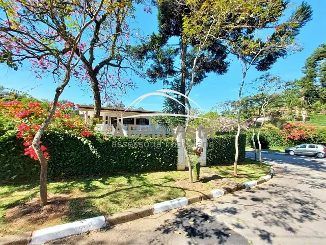 Casa com 802m² 2 quartos e 1 banheiro, à venda, no bairro Vila de São Fernando em Cotia