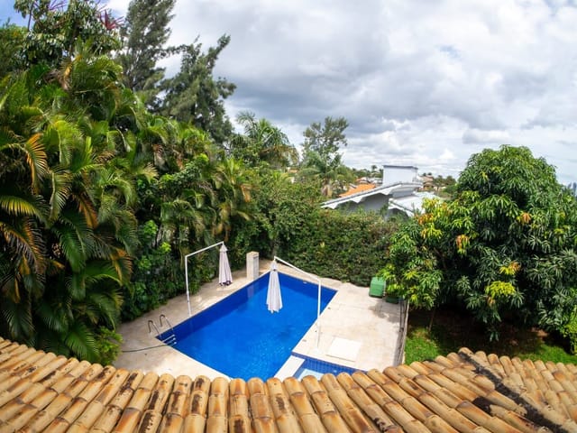 Casa com 525m² 4 quartos e 7 banheiros, à venda, no bairro Alphaville em Santana de Parnaíba
