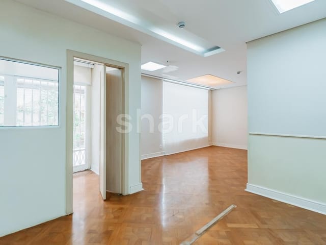 Casa para alugar, no bairro Jardim América em São Paulo