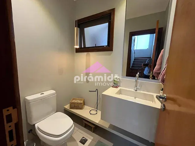Casa com 360m² 4 quartos e 5 banheiros, à venda, no bairro Urbanova em São José dos Campos