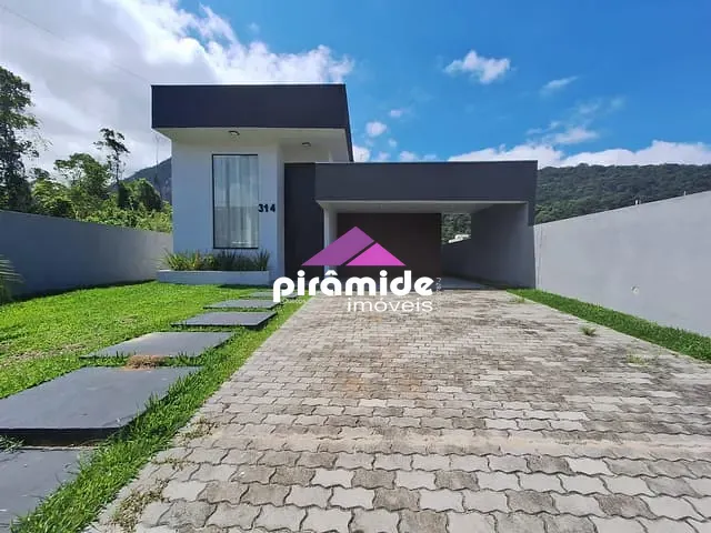 Casa com 384m² 3 quartos e 1 banheiro, à venda, no bairro Mar Verde II em Caraguatatuba