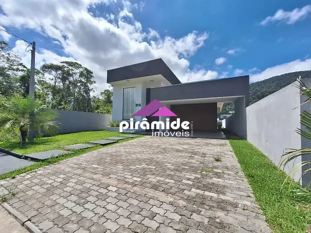 Casa com 384m² 3 quartos e 1 banheiro, à venda, no bairro Mar Verde II em Caraguatatuba