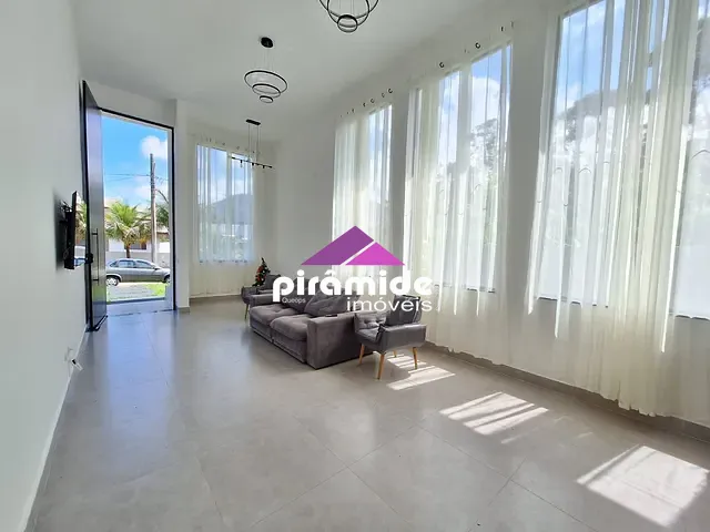 Casa com 384m² 3 quartos e 1 banheiro, à venda, no bairro Mar Verde II em Caraguatatuba
