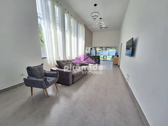 Casa com 384m² 3 quartos e 1 banheiro, à venda, no bairro Mar Verde II em Caraguatatuba
