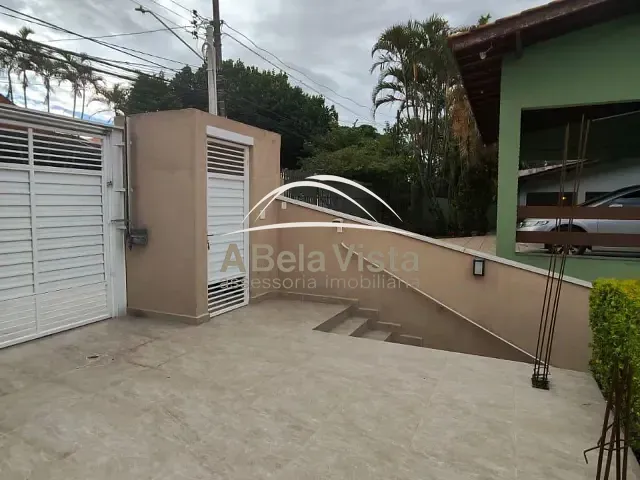 Casa com 440m² 1 quarto e 2 banheiros, à venda, no bairro Horizontal Park em Cotia