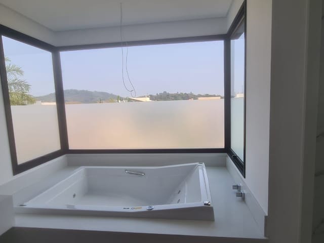 Casa com 478m² 4 quartos e 7 banheiros, à venda, no bairro Alphaville em Santana de Parnaíba