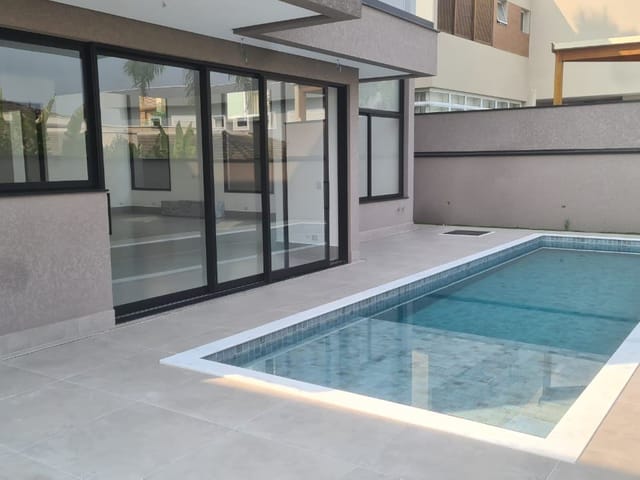 Casa com 478m² 4 quartos e 7 banheiros, à venda, no bairro Alphaville em Santana de Parnaíba