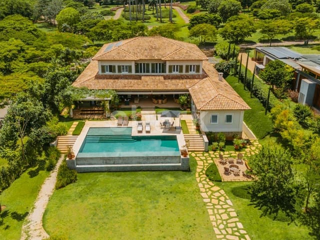 Casa com 2718m² 6 quartos e 8 banheiros, à venda, no bairro Fazenda Boa Vista I em Porto Feliz