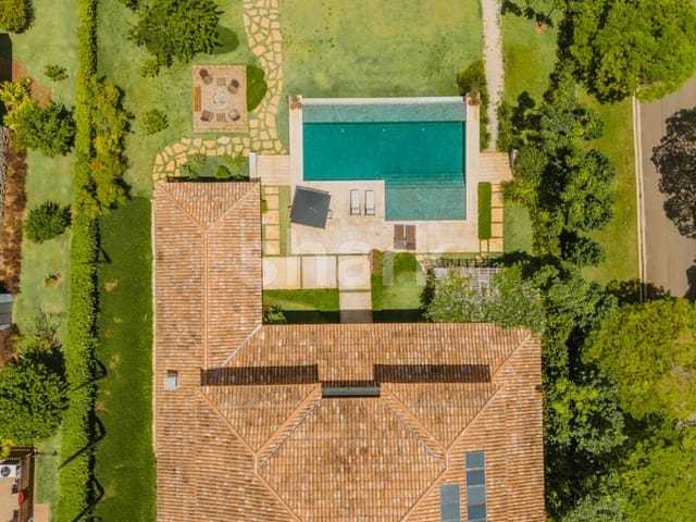 Casa com 2718m² 6 quartos e 8 banheiros, à venda, no bairro Fazenda Boa Vista I em Porto Feliz