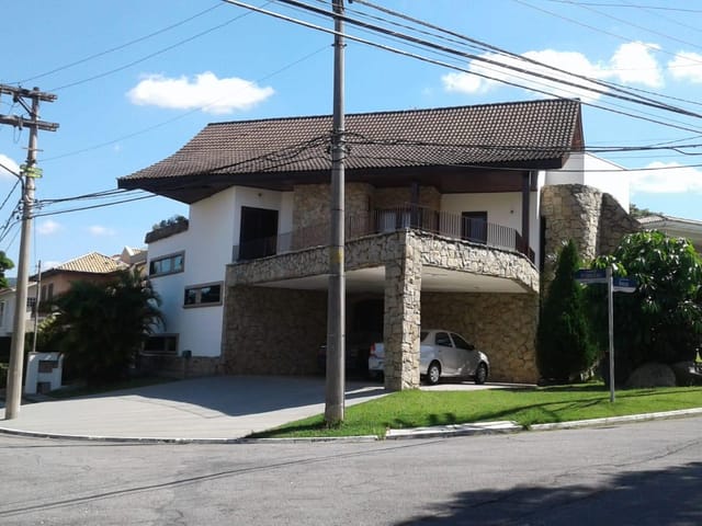 Casa com 569m² 3 quartos e 7 banheiros, à venda, no bairro Alphaville em Santana de Parnaíba
