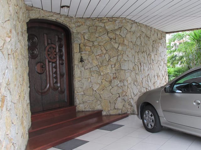 Casa com 569m² 3 quartos e 7 banheiros, à venda, no bairro Alphaville em Santana de Parnaíba