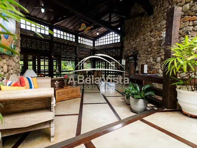 Casa com 768m² 4 quartos e 3 banheiros, à venda, no bairro Guaecá em São Sebastião