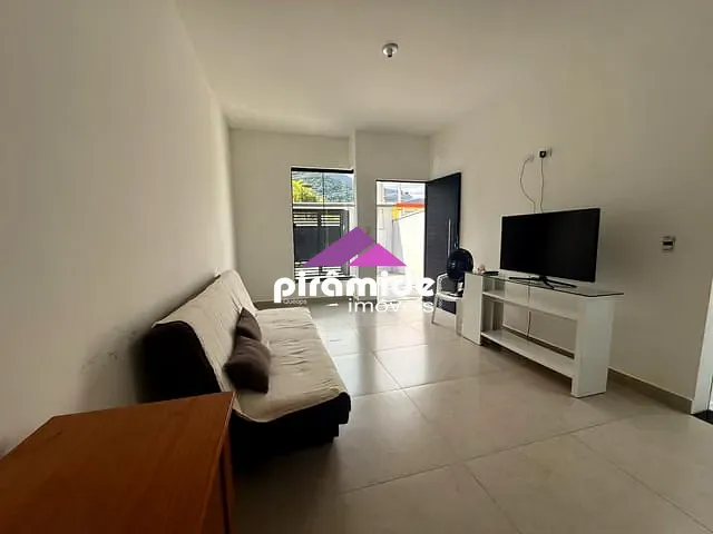 Casa com 125m² 2 quartos e 2 banheiros, à venda, no bairro Massaguaçu em Caraguatatuba