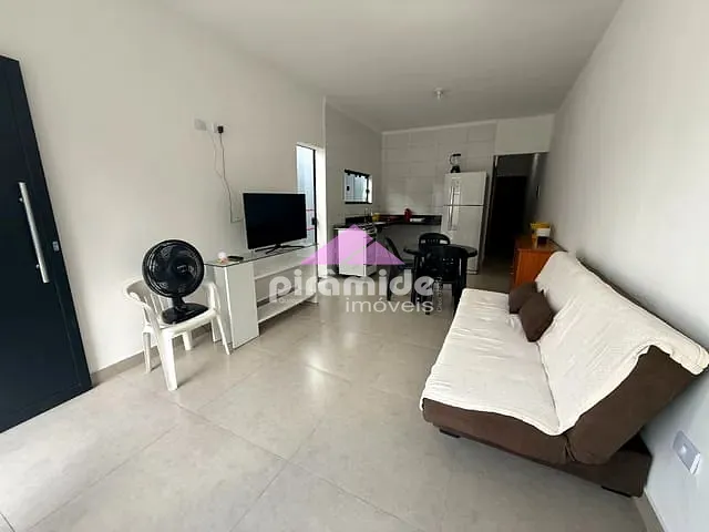 Casa com 125m² 2 quartos e 2 banheiros, à venda, no bairro Massaguaçu em Caraguatatuba