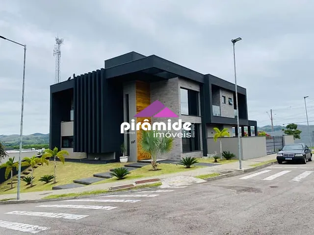 Casa com 600m² 3 quartos e 5 banheiros, à venda, no bairro Urbanova em São José dos Campos