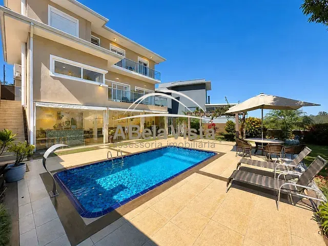 Casa com 601m² 3 quartos e 4 banheiros, à venda, no bairro Golf Gardens em Carapicuíba