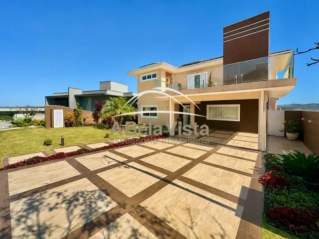 Casa com 601m² 3 quartos e 4 banheiros, à venda, no bairro Golf Gardens em Carapicuíba