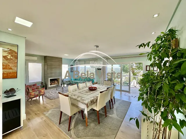 Casa com 601m² 3 quartos e 4 banheiros, à venda, no bairro Golf Gardens em Carapicuíba