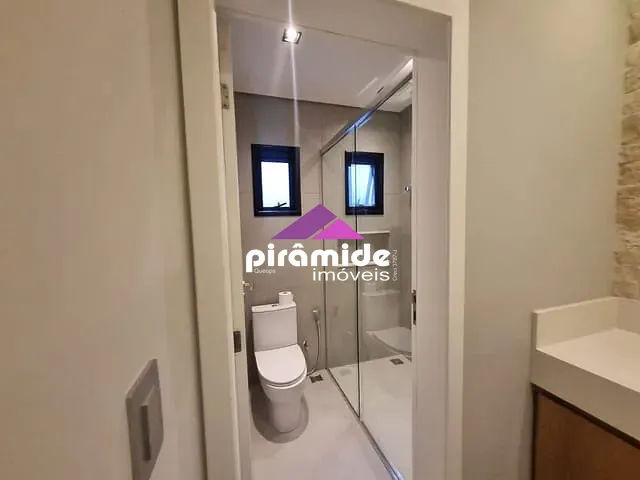 Casa com 330m² 3 quartos e 5 banheiros, à venda, no bairro Urbanova em São José dos Campos
