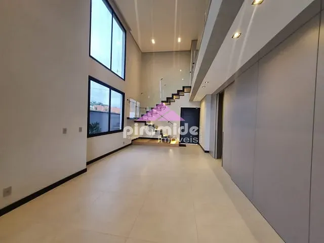 Casa com 330m² 3 quartos e 5 banheiros, à venda, no bairro Urbanova em São José dos Campos