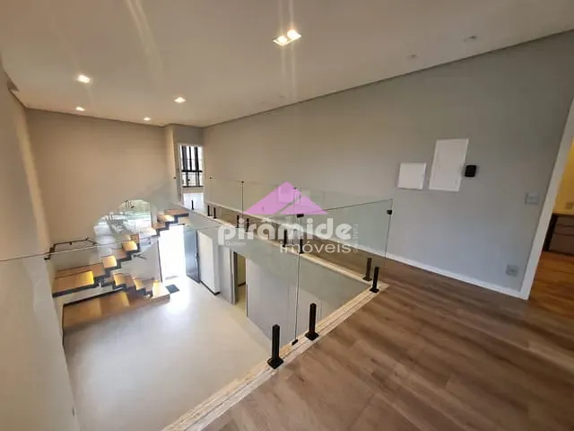 Casa com 330m² 3 quartos e 5 banheiros, à venda, no bairro Urbanova em São José dos Campos