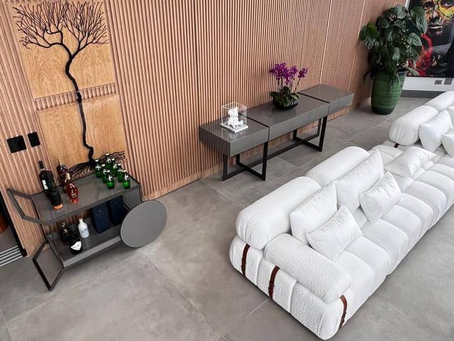 Casa com 678m² 4 quartos e 7 banheiros, à venda, no bairro Alphaville em Santana de Parnaíba