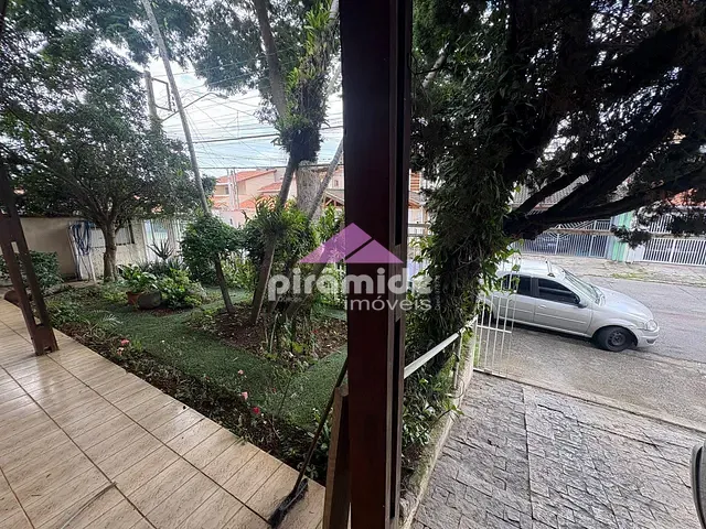 Casa com 329m² 3 quartos e 2 banheiros, à venda, no bairro Jardim Alvorada em São José dos Campos