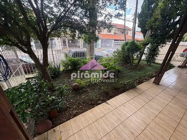 Casa com 329m² 3 quartos e 2 banheiros, à venda, no bairro Jardim Alvorada em São José dos Campos