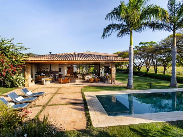 Casa com 2400m² 5 quartos e 9 banheiros, à venda, no bairro Fazenda Santo Antonio em Monte Mor
