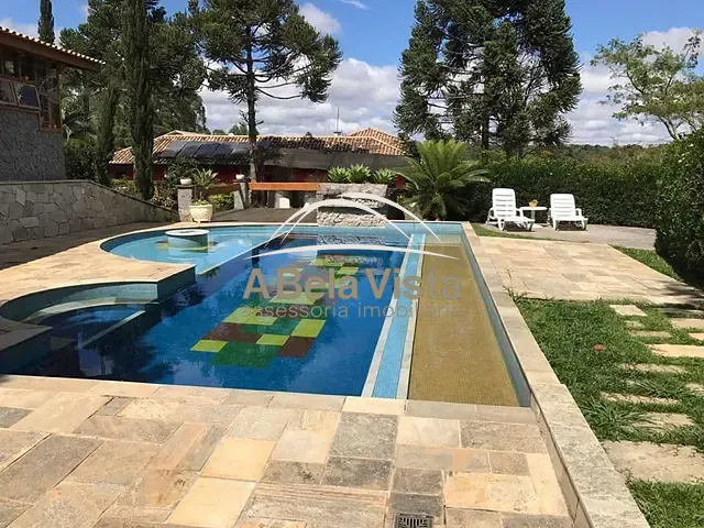 Casa com 2200m² 4 quartos e 7 banheiros, à venda, no bairro Recanto Suiço em Vargem Grande Paulista