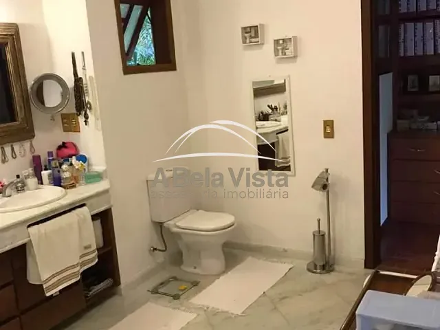 Casa com 2200m² 4 quartos e 7 banheiros, à venda, no bairro Recanto Suiço em Vargem Grande Paulista