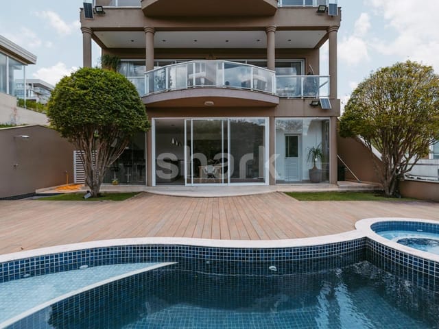 Casa com 490m² 5 quartos e 9 banheiros, à venda, no bairro Alphaville em Santana de Parnaíba