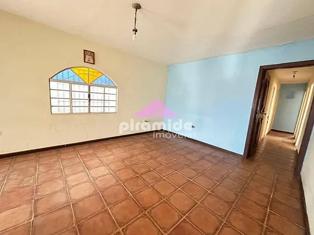 Casa 3 quartos e 2 banheiros, à venda, no bairro Jardim Alvorada em São José dos Campos
