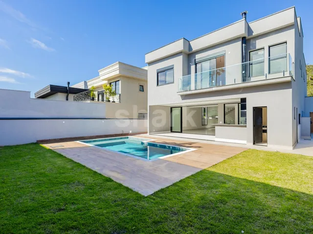 Casa com 490m² 4 quartos e 7 banheiros, à venda, no bairro Alphaville em Santana de Parnaíba