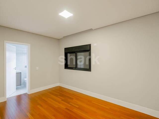 Casa com 488m² 4 quartos e 7 banheiros, à venda, no bairro Paiol Velho em Santana de Parnaíba