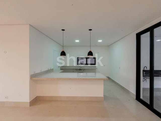 Casa com 420m² 4 quartos e 6 banheiros, à venda, no bairro Cidade Tamboré em Santana de Parnaíba