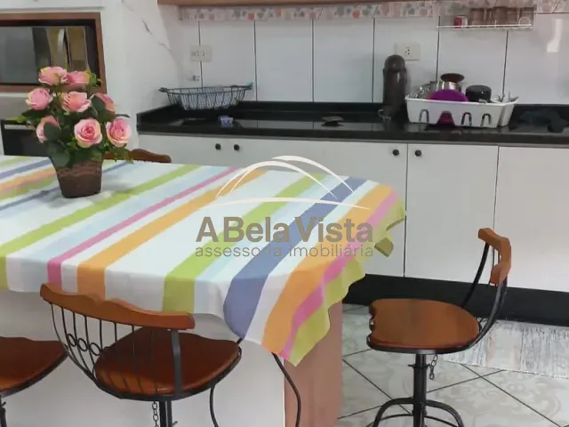 Casa com 168m² 3 quartos e 3 banheiros, à venda, no bairro Bussocaba em Osasco