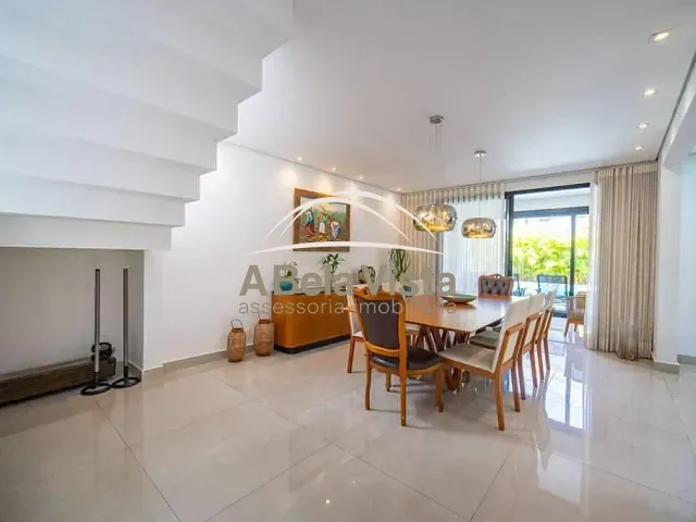 Casa com 548m² 4 quartos e 5 banheiros, à venda, no bairro São Paulo II em Cotia