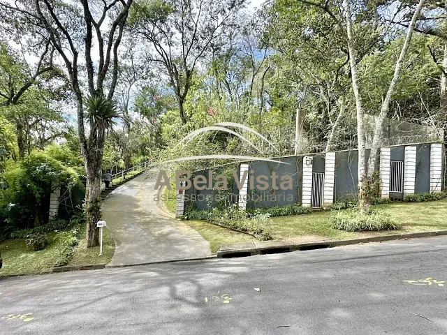 Casa com 2666m² 3 quartos e 5 banheiros, à venda, no bairro Moinho Velho em Embu das Artes